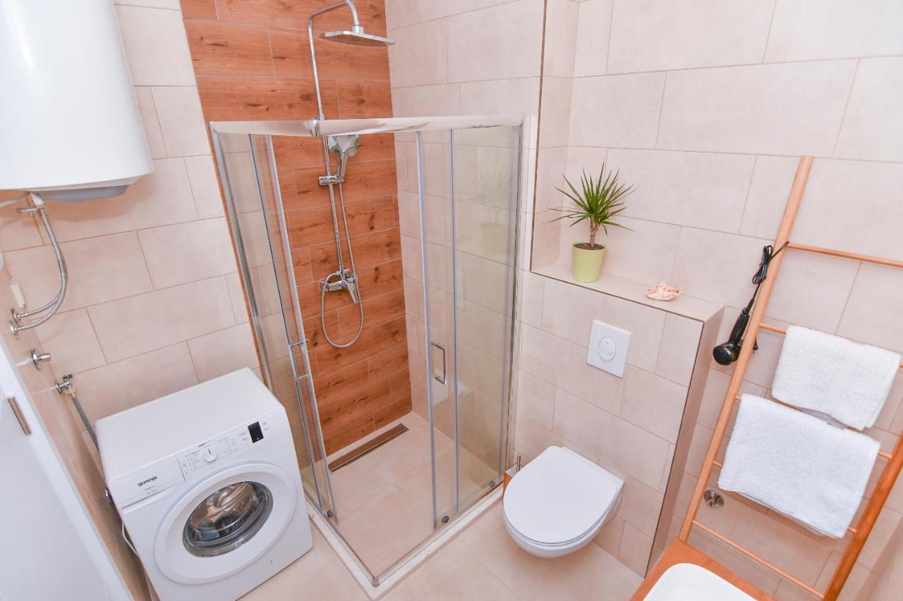 Apartmani Porat Igalo Ngoại thất bức ảnh